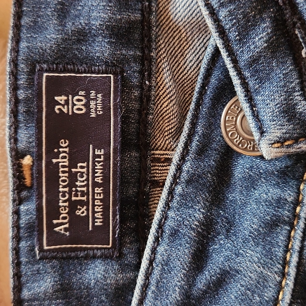 A&F Ripped Jeans - Picture 3 of 3